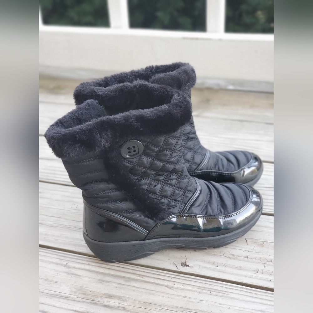 Women's Quilted Black Winter Boots